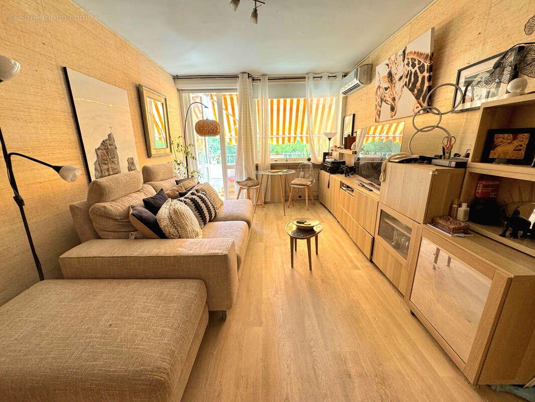 Appartement à MARSEILLE-9E