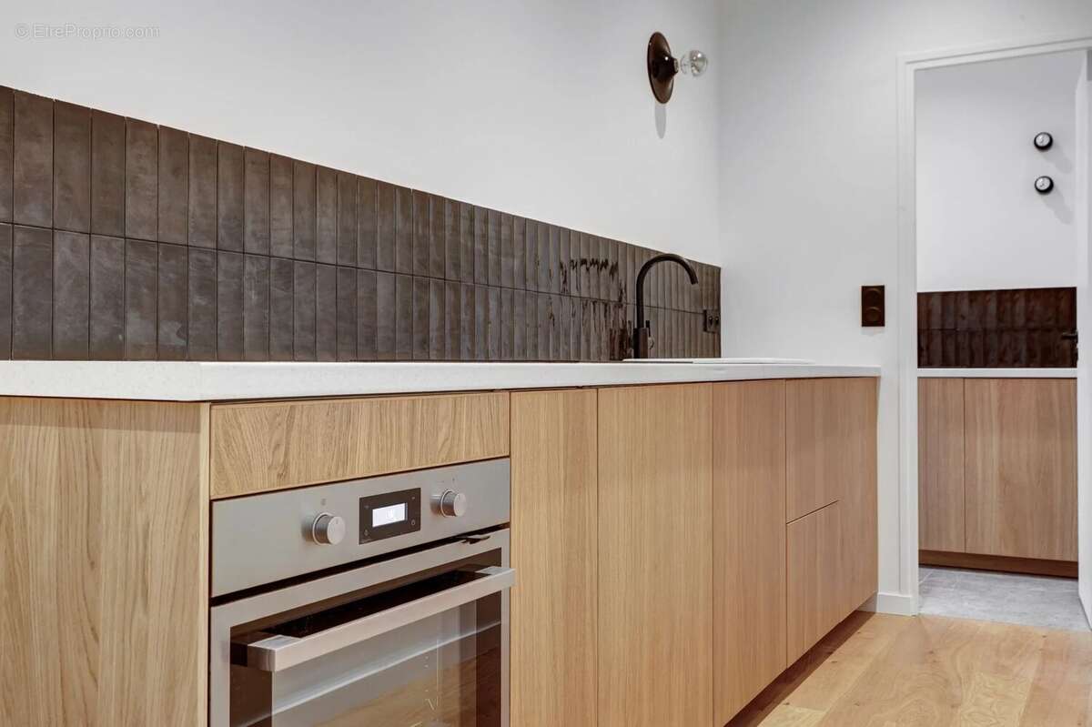 Appartement à PARIS-8E