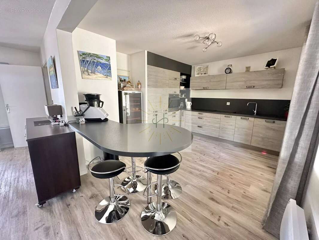 Maison à MONTELIMAR