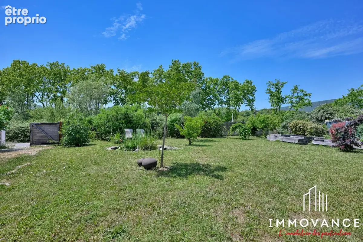 Maison 257 m² à Saint-Mathieu-De-Treviers  - photo 5