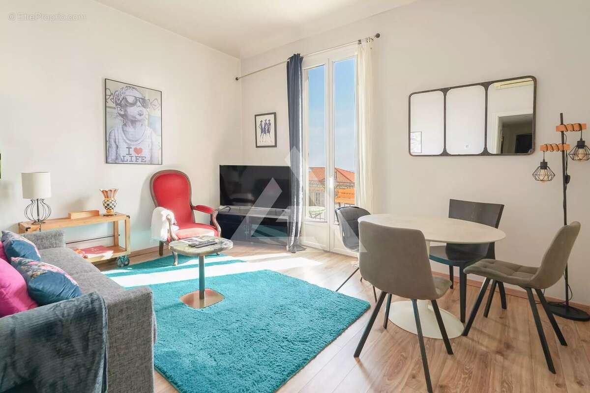 Appartement à BEAUSOLEIL
