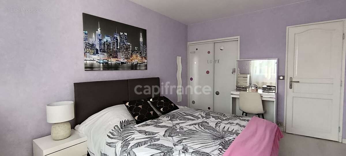 Maison familiale de 6 pièces avec 4 chambres, bureau et sous-sol aménagé - photo 8