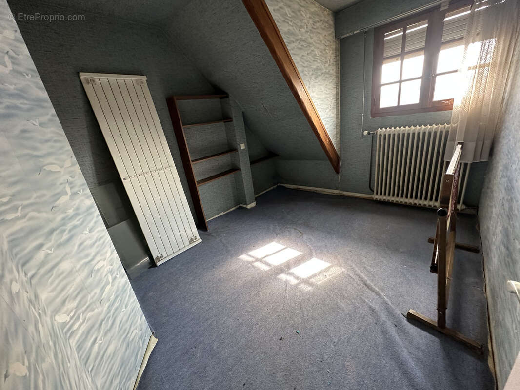 Maison à LE PLESSIS-BELLEVILLE