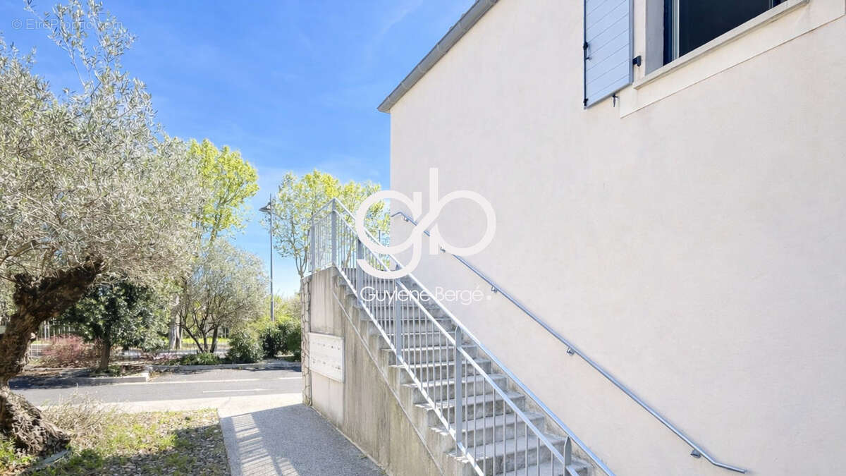 Appartement à LES MATELLES