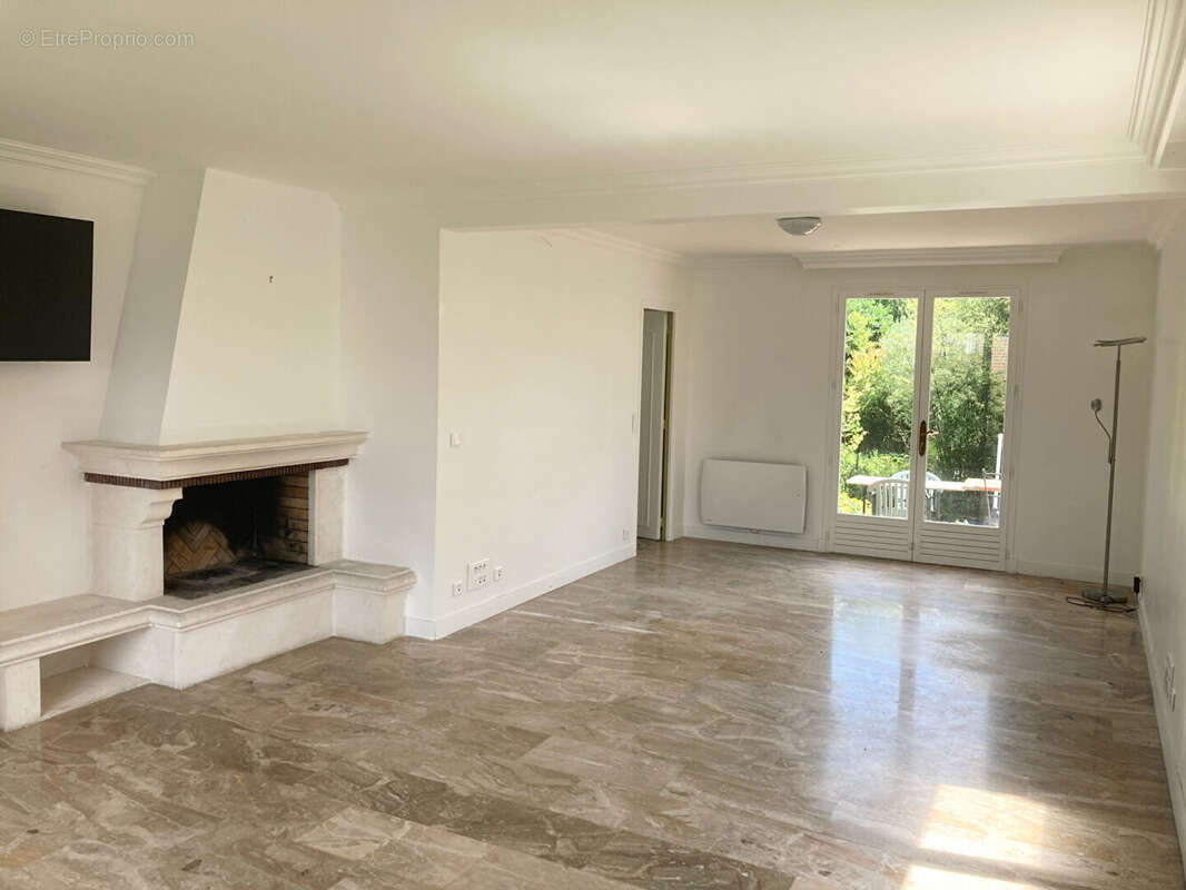 Maison à MONTMORENCY