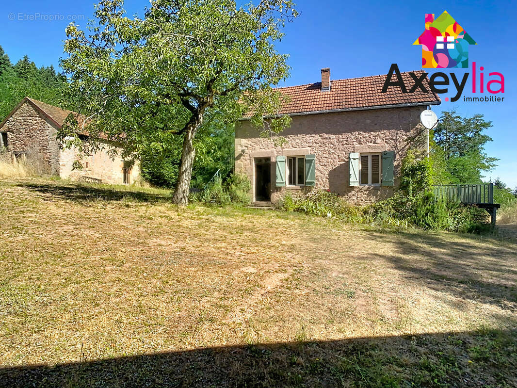 A vendre- proche lapalisse-  maison avec dépendances sur terrain de plus de 2 ha - photo 13
