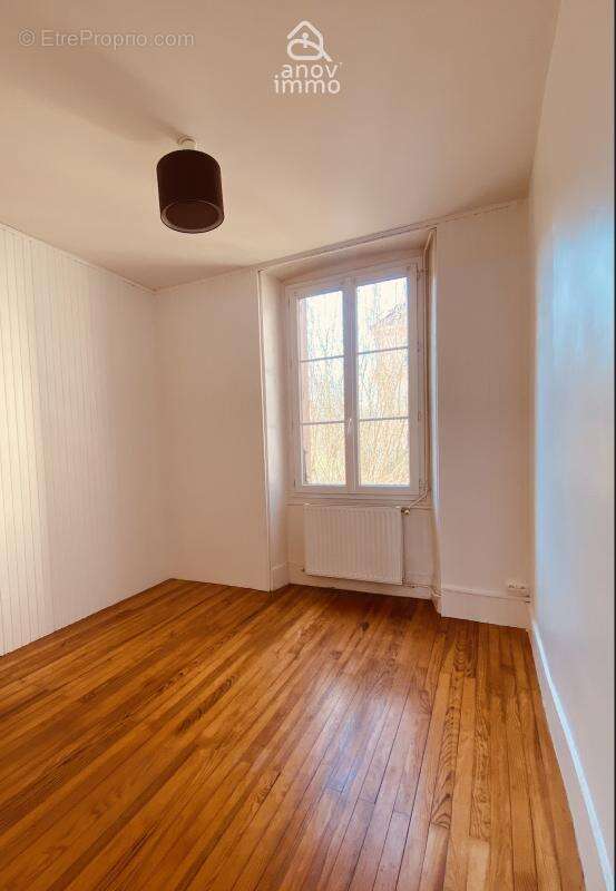 Appartement à SAINT-MARTIN-D'URIAGE