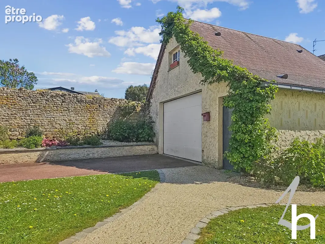 Maison ancienne - 5 chambres - grand garage -  annexes - terrain - photo 15