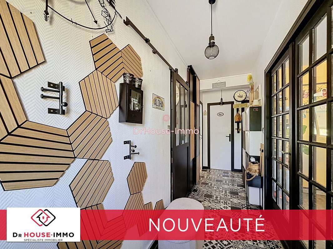 Maison à NEUVIC