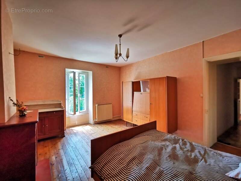 Maison à SAINT-SULPICE-DE-COGNAC