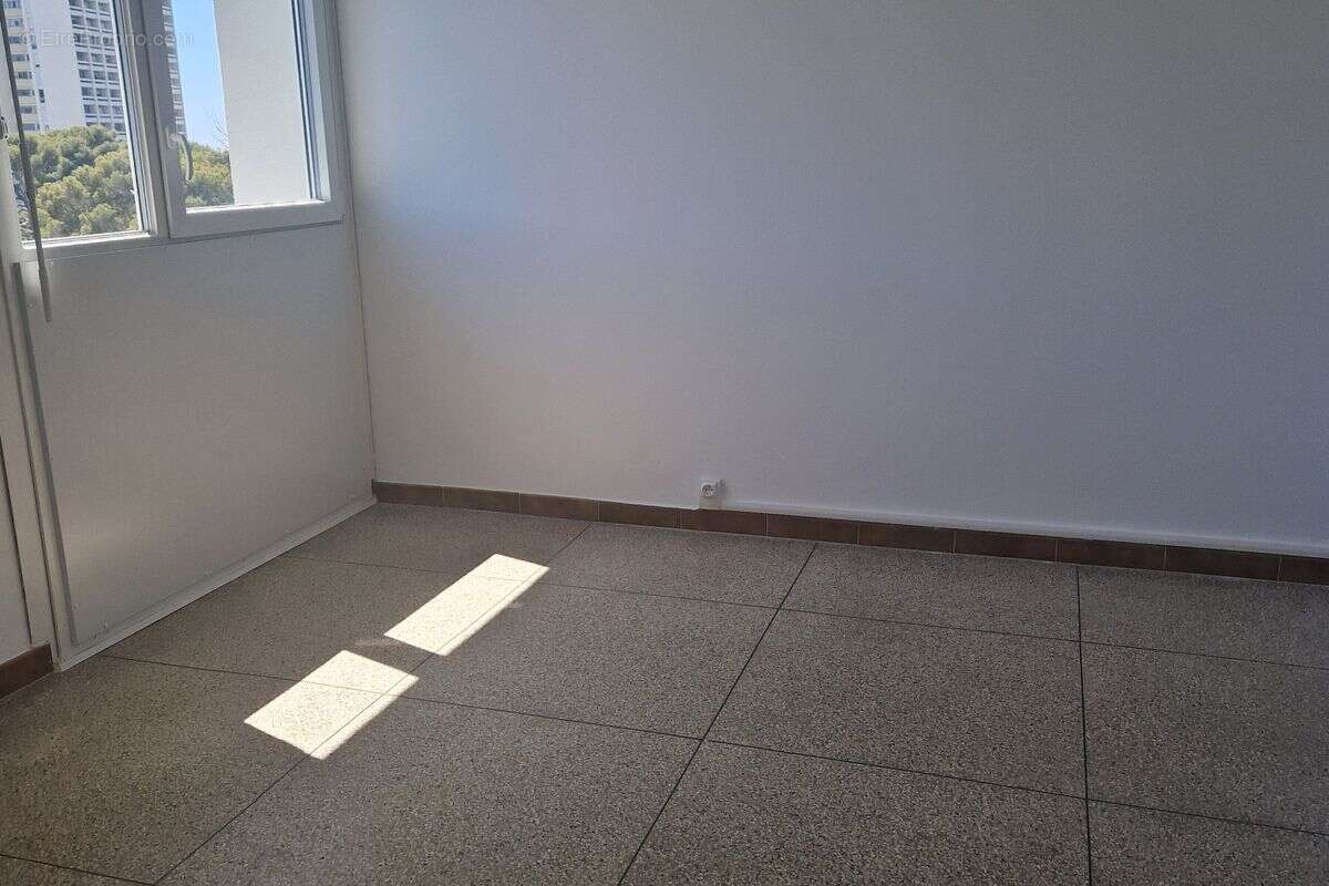 Appartement à MARSEILLE-9E