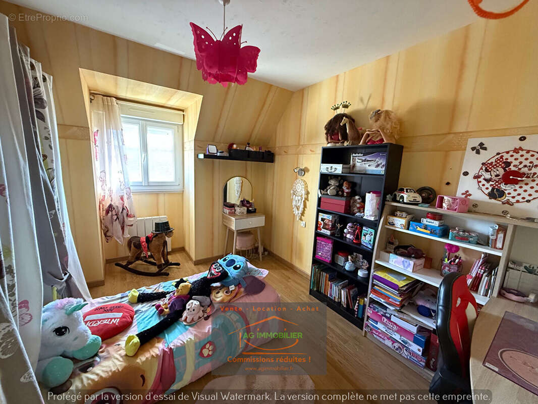 Maison à SAINT-MEEN-LE-GRAND