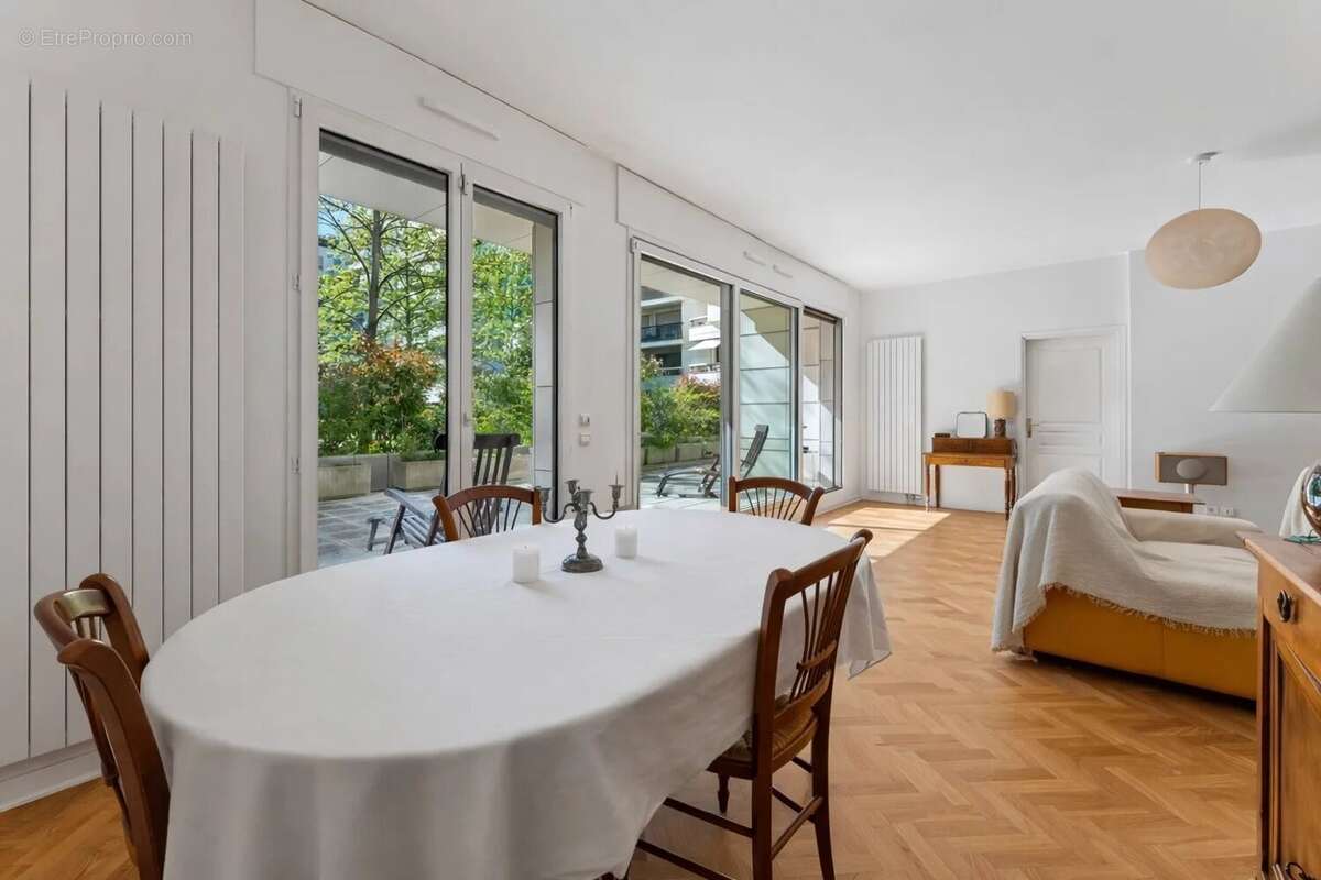 Appartement à LEVALLOIS-PERRET