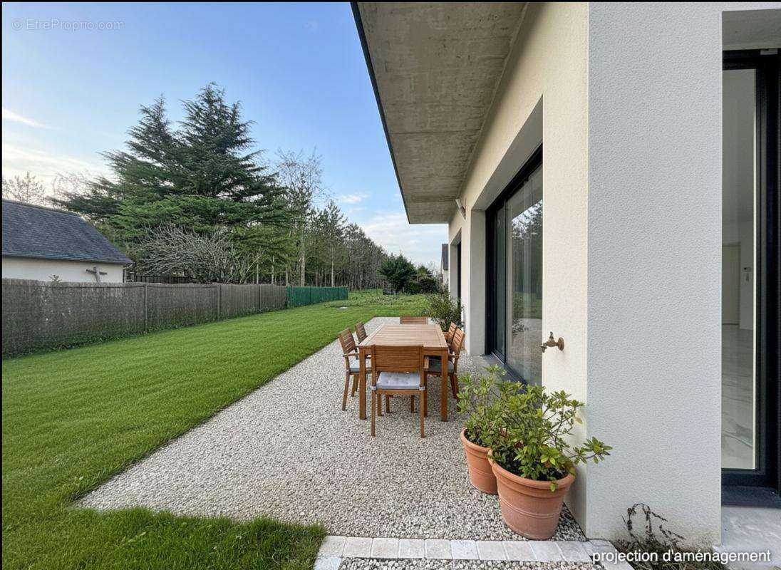 Maison à SAVIGNE-SUR-LATHAN