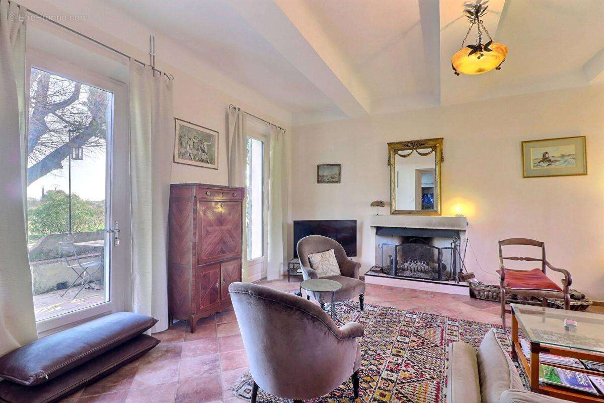 Maison à LE CASTELLET