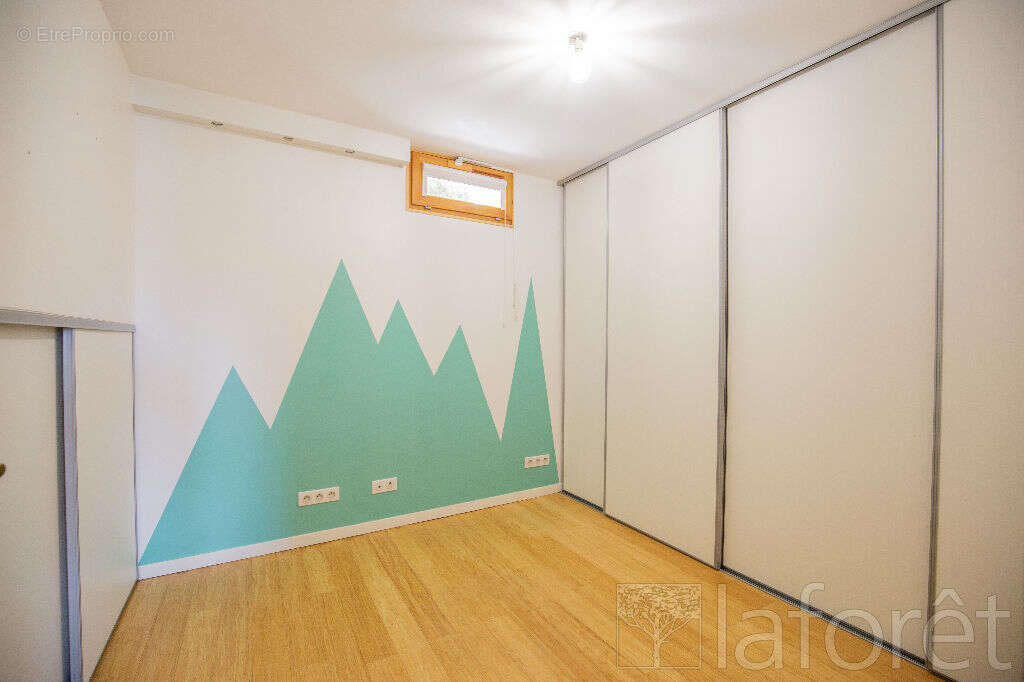 Appartement à POISY