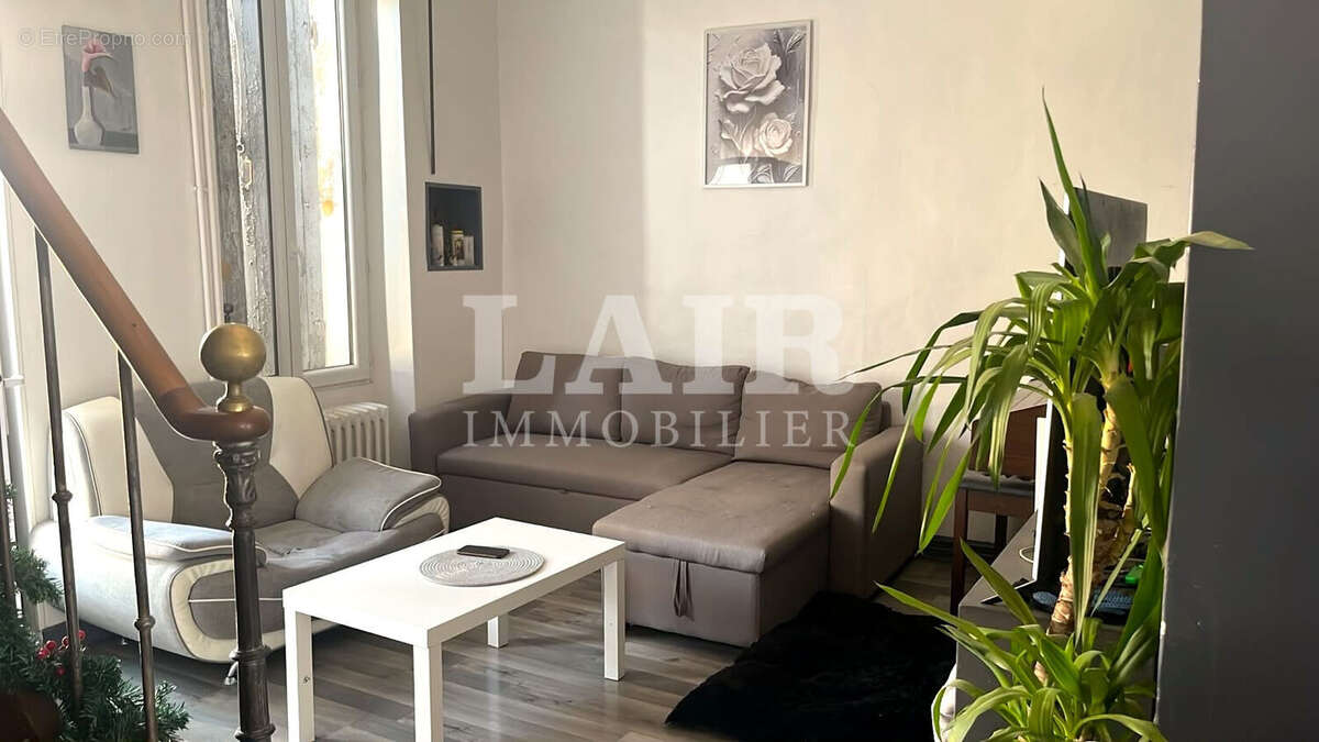 Fresnay-sur-Sarthe  Maison familiale de 136 m² - photo 2