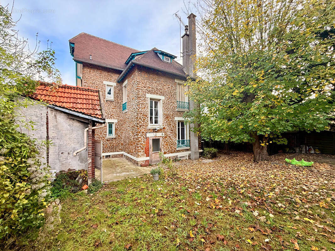 Maison à ROSNY-SOUS-BOIS