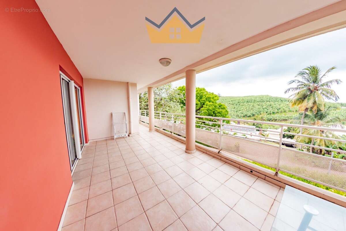 Appartement à LE ROBERT