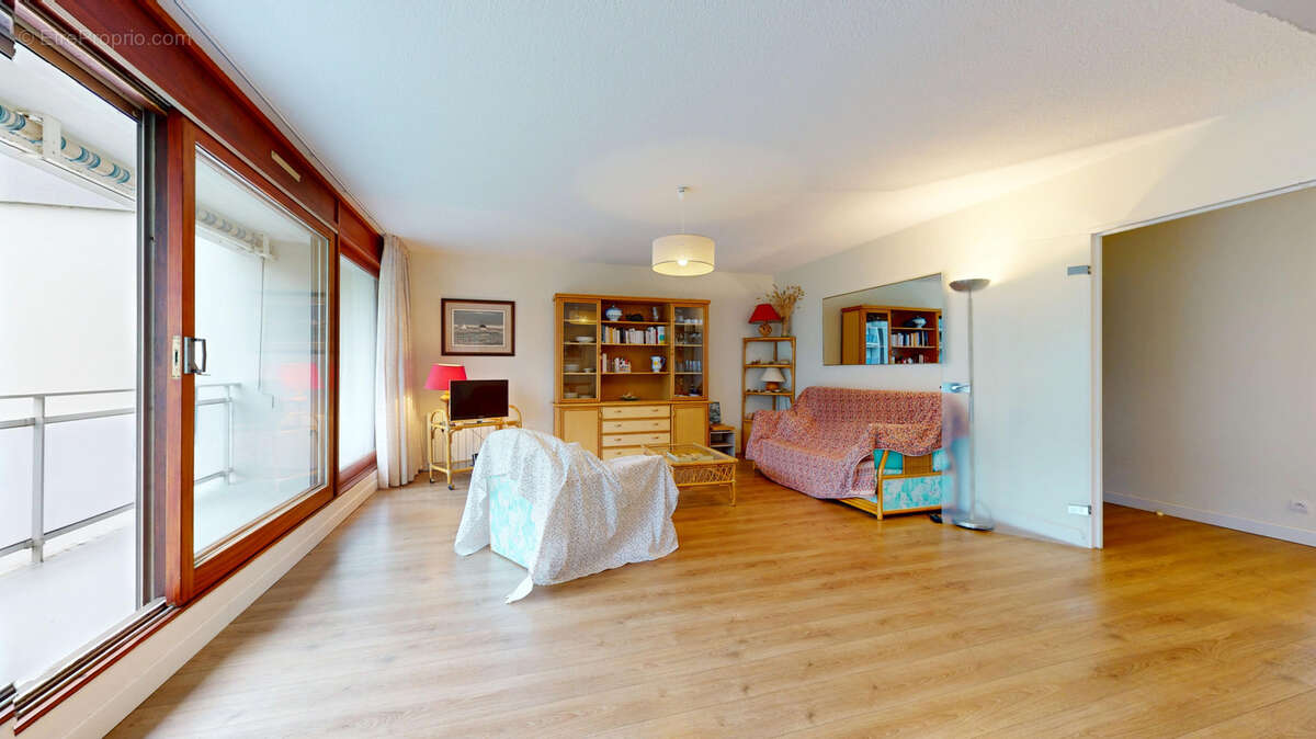 Appartement à SAINT-PHILIBERT
