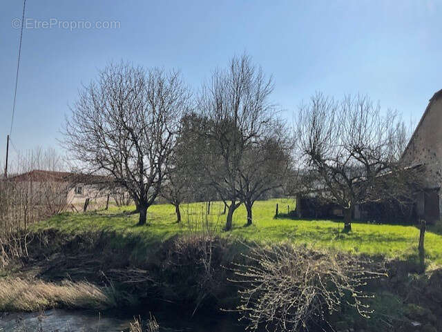 Maison à BLEURVILLE