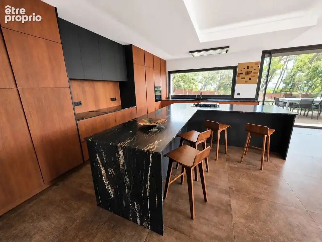 Maison 202 m² à Nimes  - photo 9