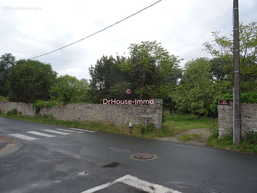 Terrain à SAINT-GEORGES-D'OLERON