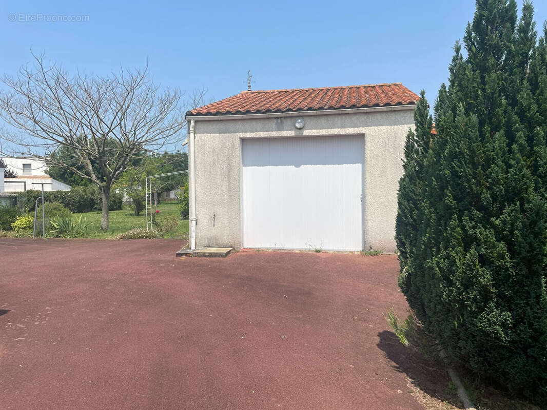 Maison à BOURCEFRANC-LE-CHAPUS