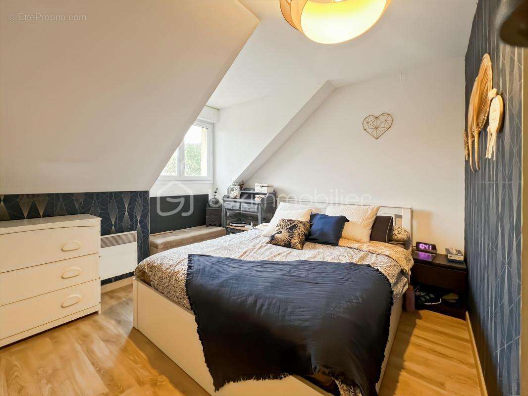 Maison à JANVILLE-SUR-JUINE