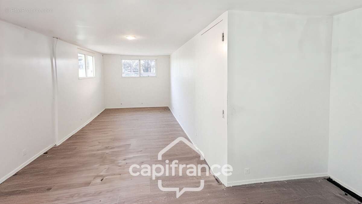  Charmante maison avec sous-sol aménagé et grand jardin à La Ferté-sous-Jouarre ! - photo 18