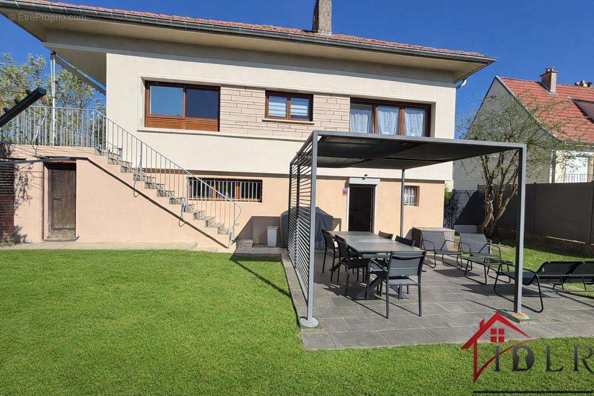 Maison à MONTIGNY-LES-METZ