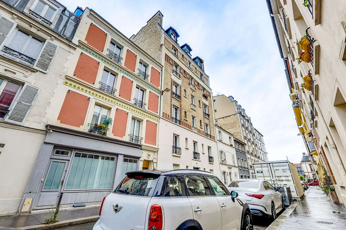 Appartement à PARIS-14E