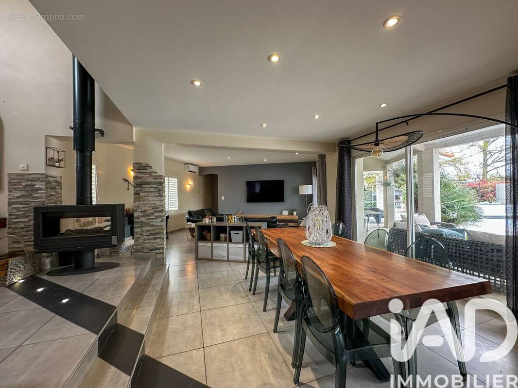 Photo 1 - Maison à BIAS