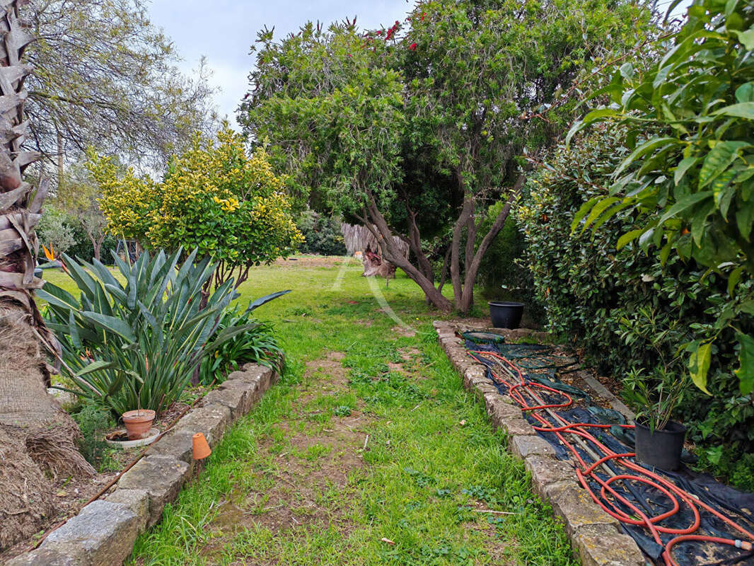 Maison à CARQUEIRANNE