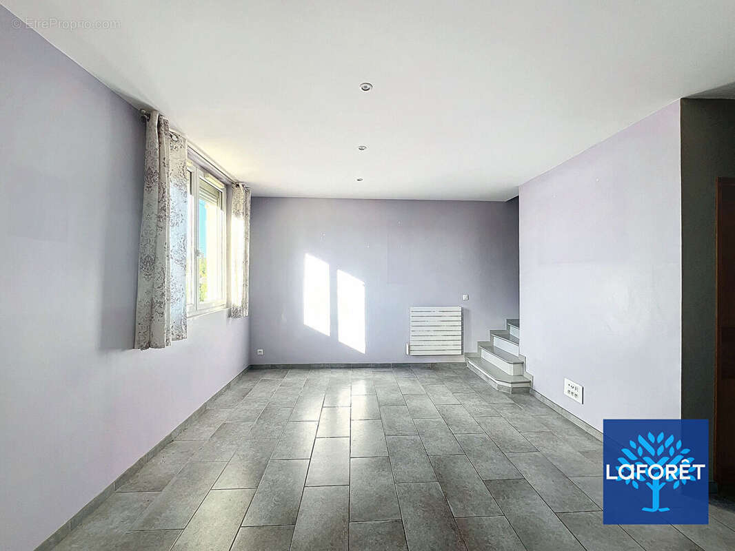 Maison à LA FERTE-ALAIS