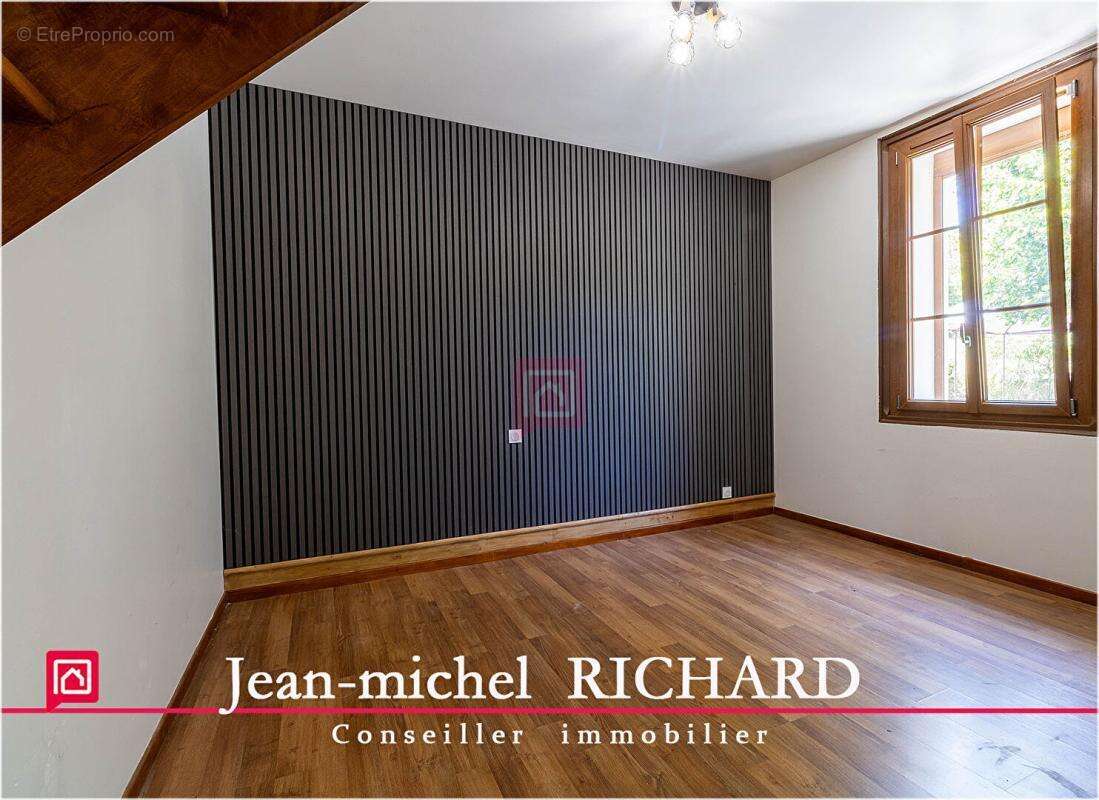 Maison Saint Romain Sur Cher 4 pièce(s) 135 m2 - photo 4