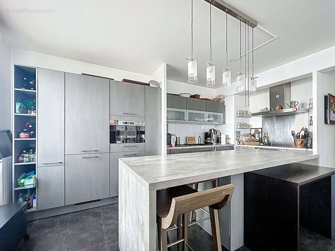 Appartement à SURESNES