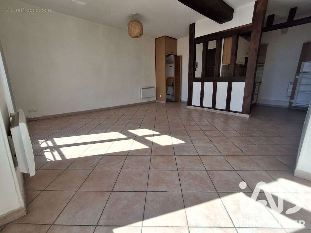 Photo 1 - Appartement à LA CHAPELLE-EN-SERVAL
