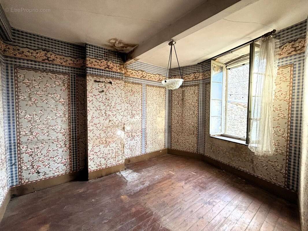 Maison à PEYRIAC-MINERVOIS