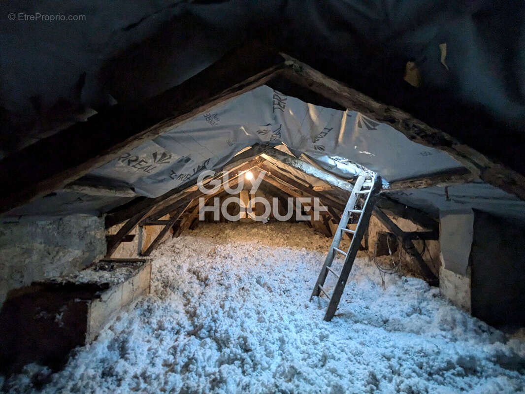 Maison à LAROQUE-DES-ARCS