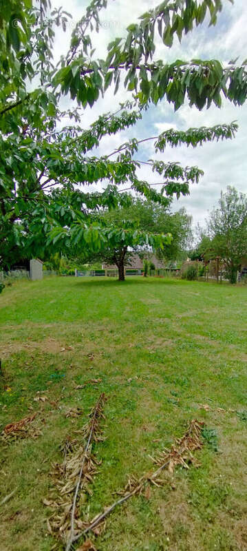 Terrain Yzeures Sur Creuse 700 m2 - photo 4