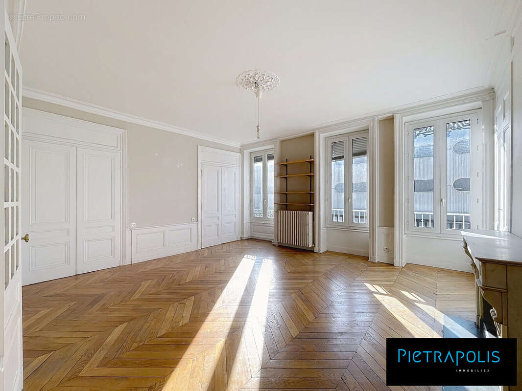 Appartement à LYON-2E