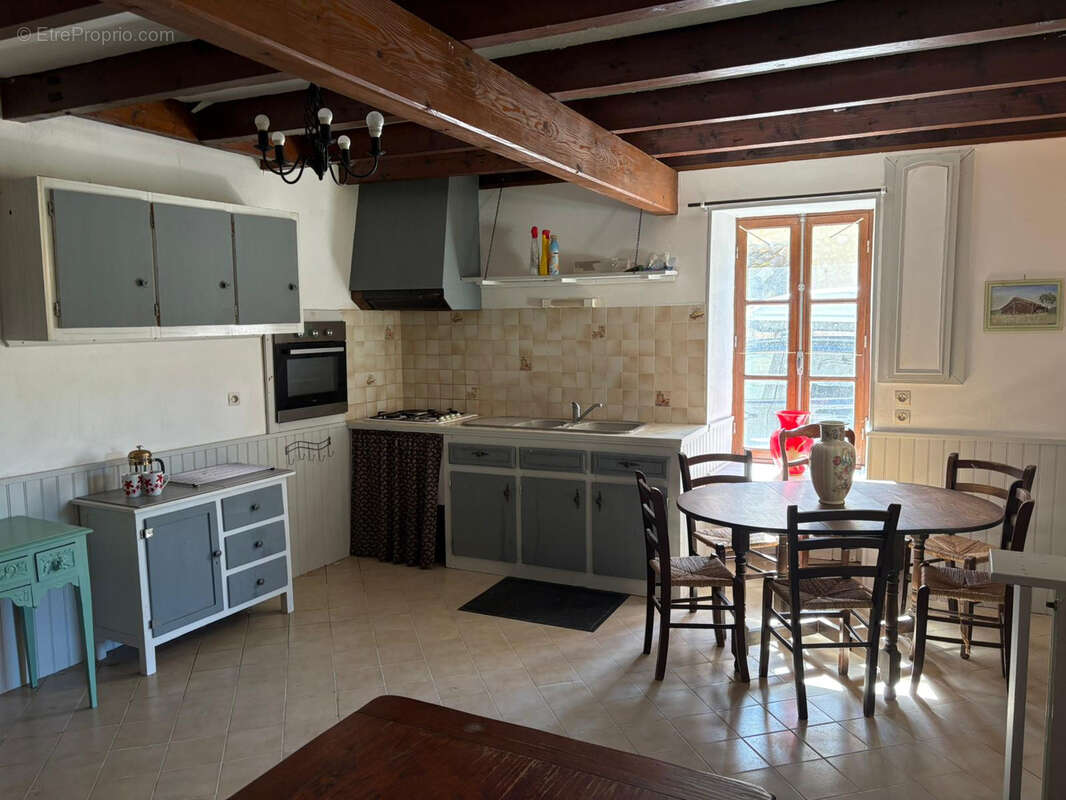 Maison à CHILLAC