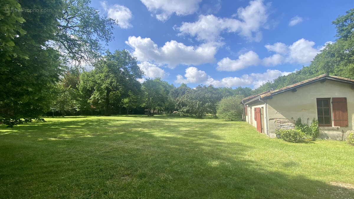 Maison à SAINT-MAGNE