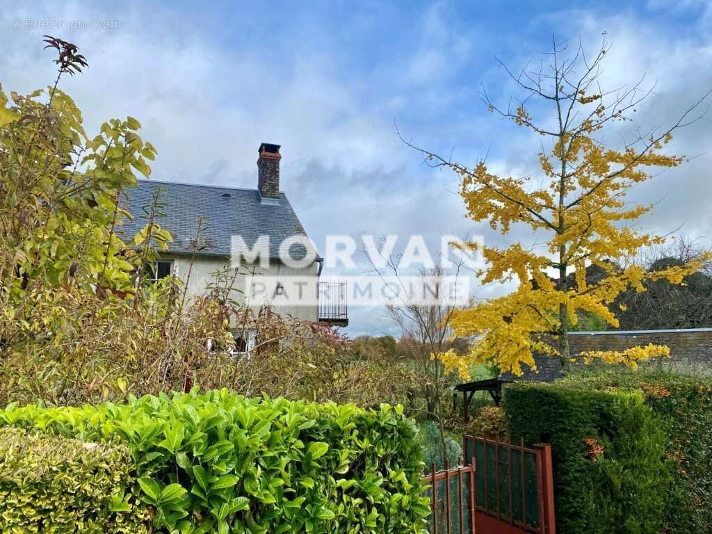 Maison à BILLY-CHEVANNES