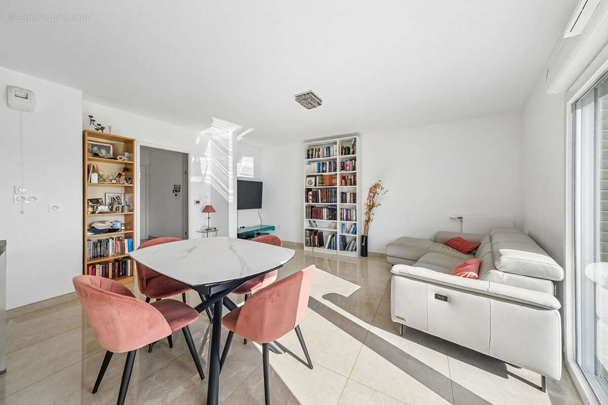Appartement à ROMAINVILLE