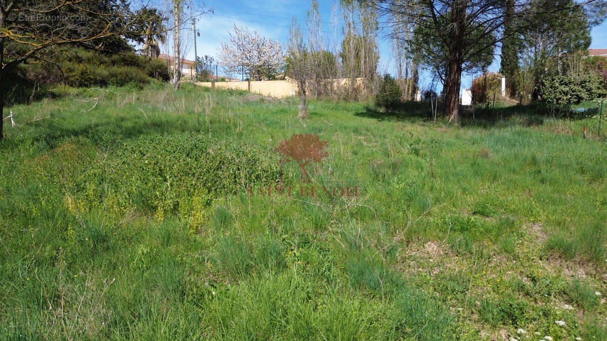 Terrain à PUILACHER