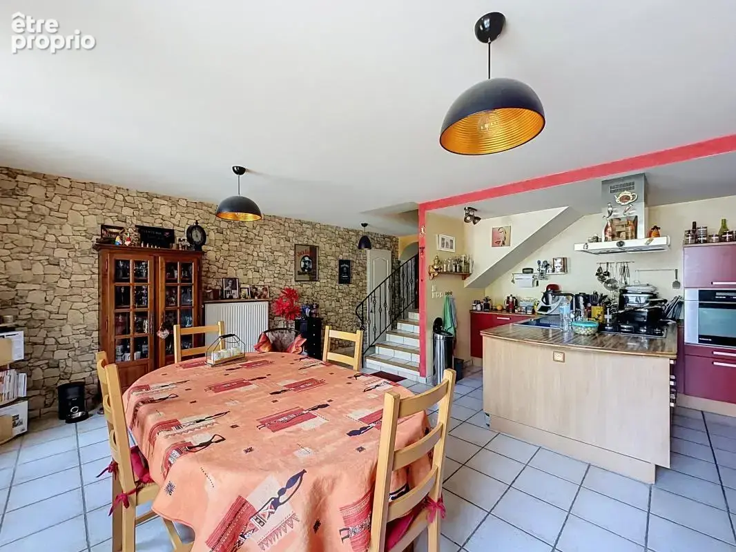 Maison 180 m² à Condrieu  - photo 5