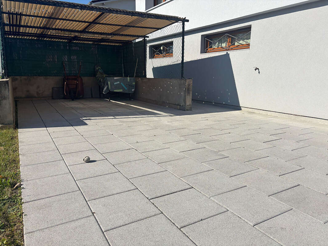 Maison à MOULINS-LES-METZ