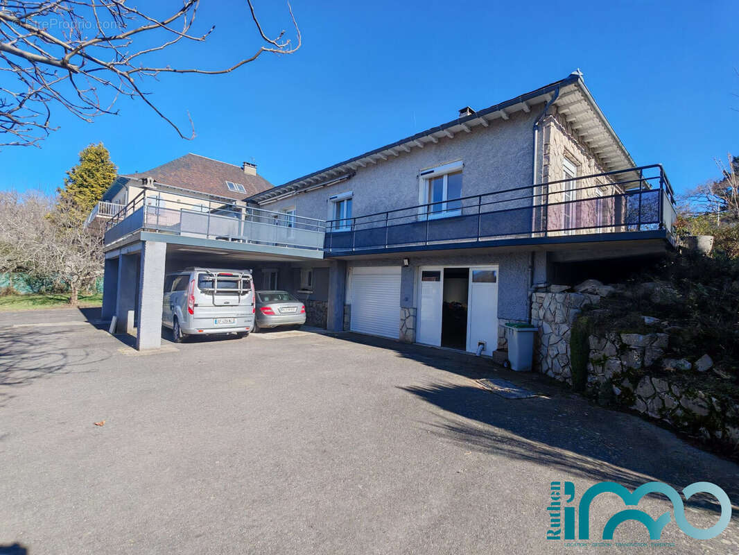 Maison à RIEUPEYROUX